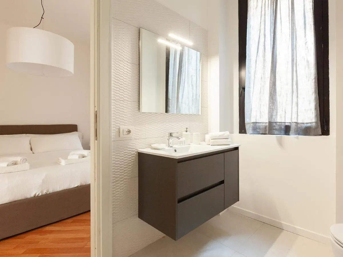 Lägenhet Easyhomes-Madonnina View Milano Italien